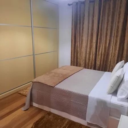 ヴィラ Rose Sun House