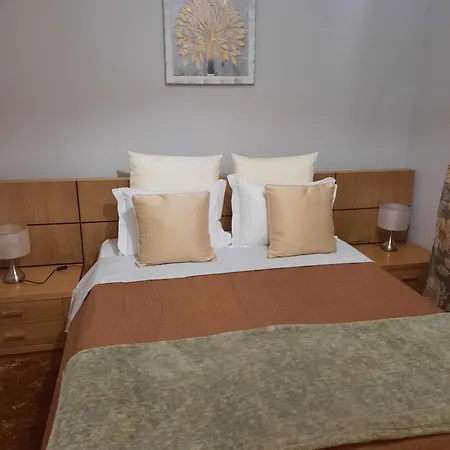 Rose Sun House * ポンタ・ド・ソル